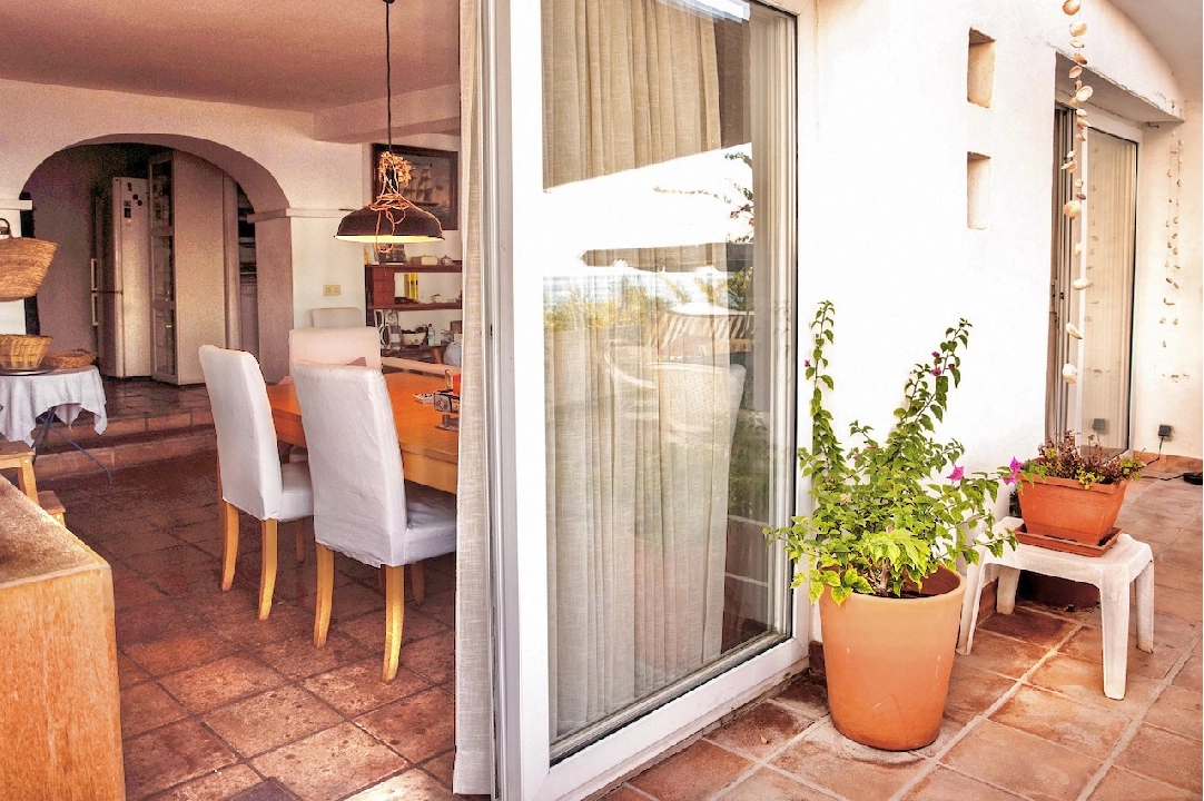 apartamento en Moraira(Moraira Centre) en venta, superficie 110 m², parcela 440 m², 4 dormitorios, 1 banos, ref.: CA-A-1789-AMBE-6