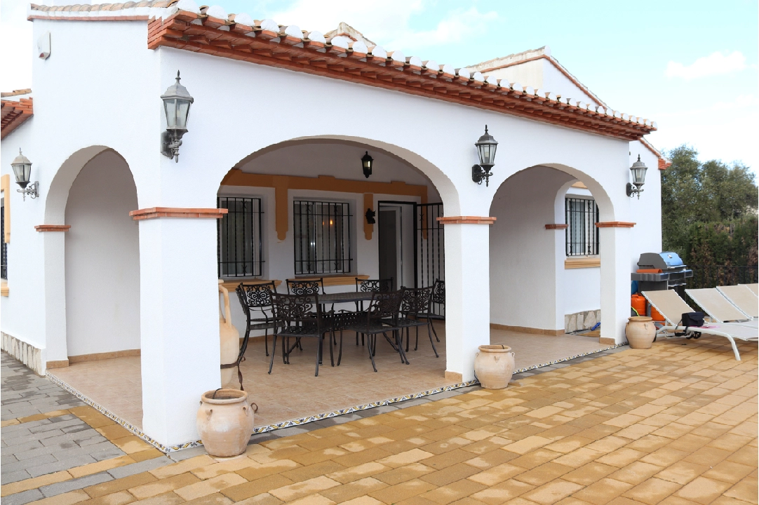 villa en Orba en venta, superficie 154 m², parcela 813 m², 4 dormitorios, 2 banos, piscina, ref.: PT-24001-26