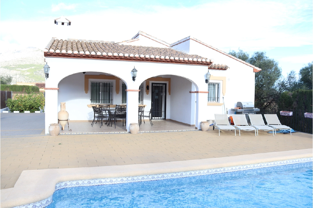 villa en Orba en venta, superficie 154 m², parcela 813 m², 4 dormitorios, 2 banos, piscina, ref.: PT-24001-38