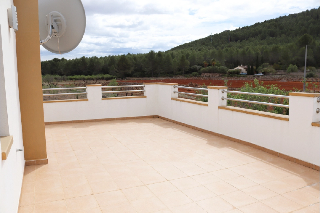 villa en Jalon en venta, superficie 279 m², parcela 13009 m², 4 dormitorios, 4 banos, ref.: PT-24004-33