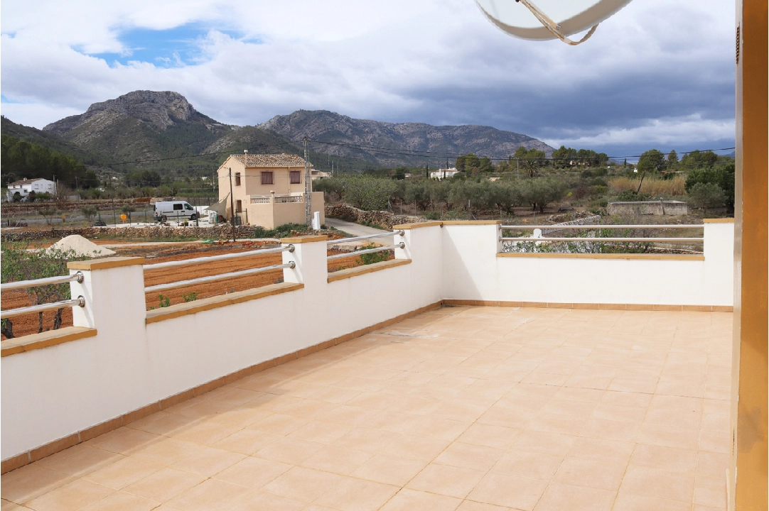 villa en Jalon en venta, superficie 279 m², parcela 13009 m², 4 dormitorios, 4 banos, ref.: PT-24004-34