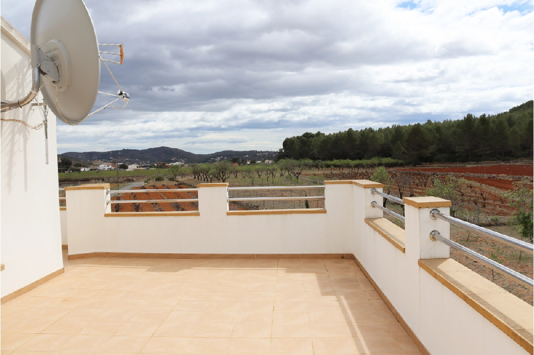 villa en Jalon en venta, superficie 279 m², parcela 13009 m², 4 dormitorios, 4 banos, ref.: PT-24004-35