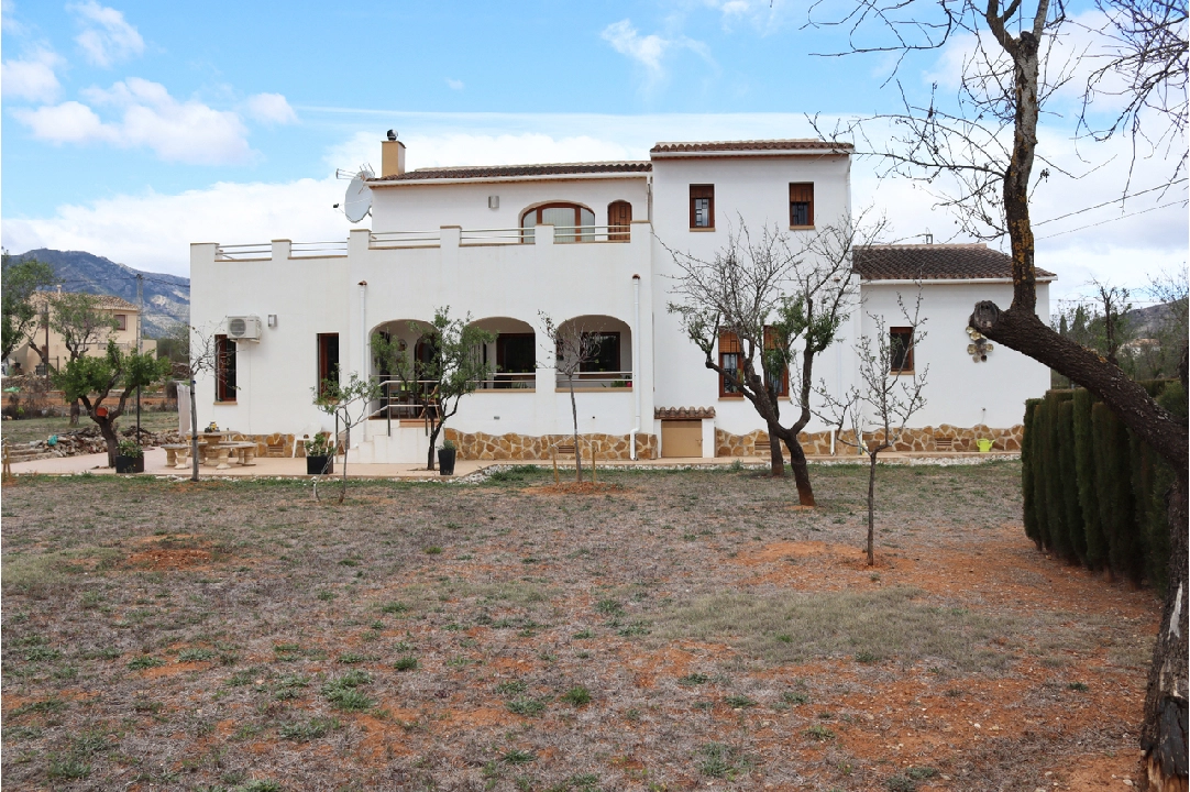 villa en Jalon en venta, superficie 279 m², parcela 13009 m², 4 dormitorios, 4 banos, ref.: PT-24004-4