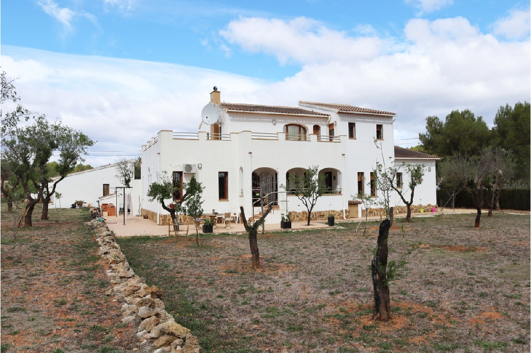 villa en Jalon en venta, superficie 279 m², parcela 13009 m², 4 dormitorios, 4 banos, ref.: PT-24004-48