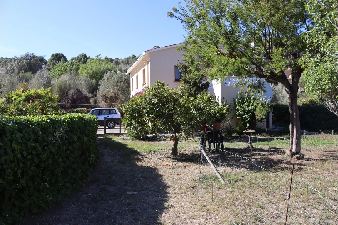 finca en Parcent en venta, superficie 140 m², parcela 830 m², 3 dormitorios, 1 banos, ref.: PT-24005-19