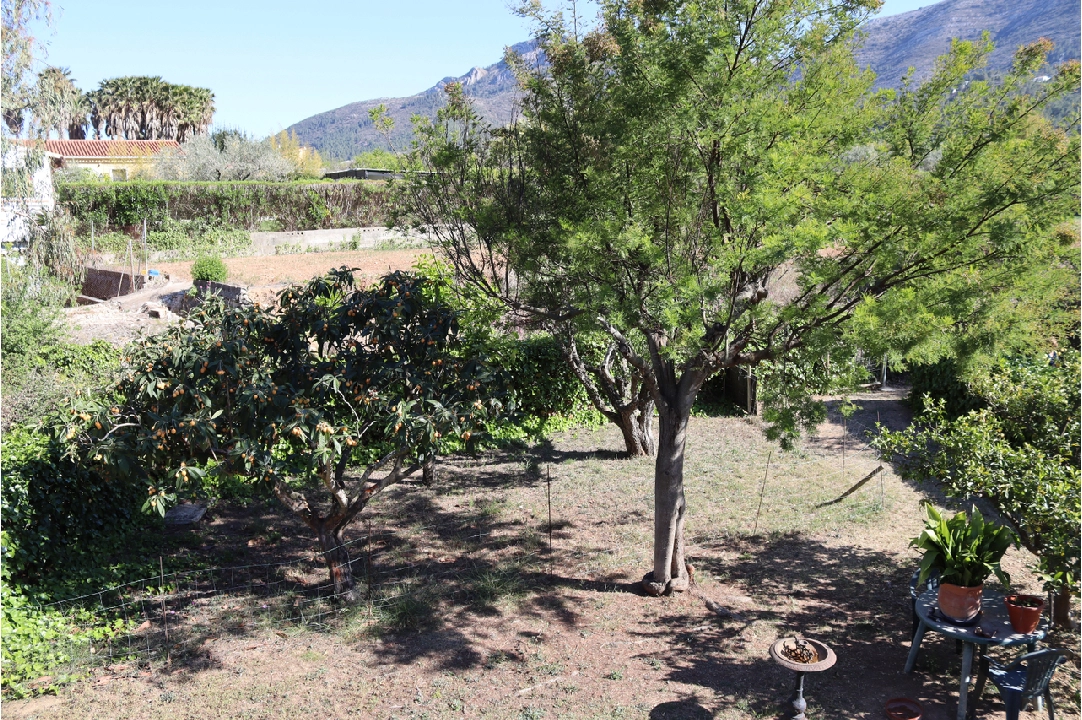 finca en Parcent en venta, superficie 140 m², parcela 830 m², 3 dormitorios, 1 banos, ref.: PT-24005-23