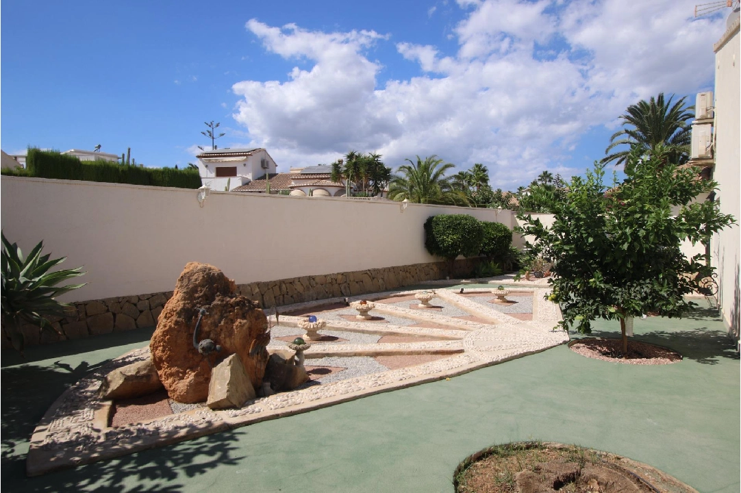 villa en Calpe(Pla roig) en venta, superficie 212 m², aire acondicionado, parcela 800 m², 2 dormitorios, 2 banos, piscina, ref.: COB-3301-10535-27