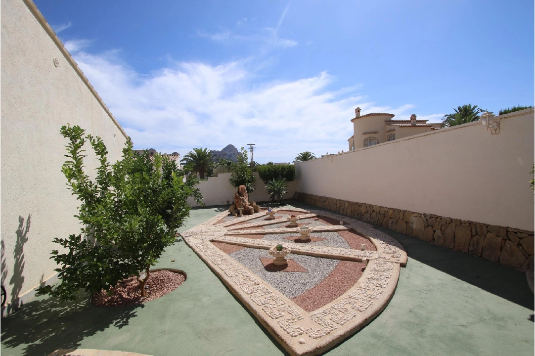 villa en Calpe(Pla roig) en venta, superficie 212 m², aire acondicionado, parcela 800 m², 2 dormitorios, 2 banos, piscina, ref.: COB-3301-10535-28