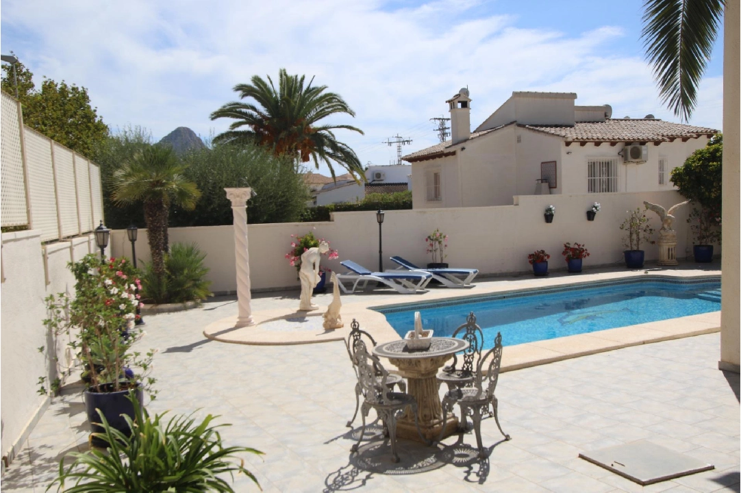 villa en Calpe(Pla roig) en venta, superficie 212 m², aire acondicionado, parcela 800 m², 2 dormitorios, 2 banos, piscina, ref.: COB-3301-10535-32