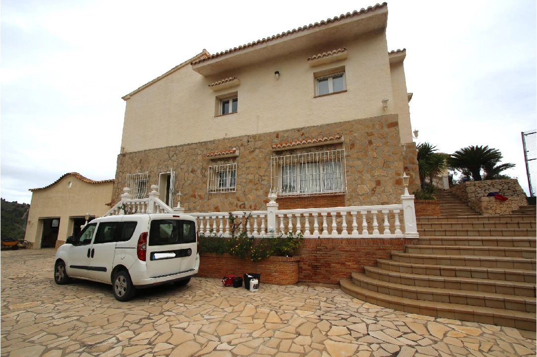 villa en Calpe(La Canuta) en venta, superficie 609 m², parcela 3102 m², 4 dormitorios, 4 banos, piscina, ref.: COB-3330-10535-24