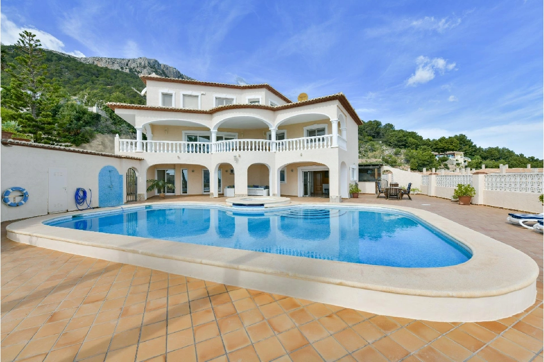 villa en Calpe(Oltamar) en venta, superficie 351 m², aire acondicionado, parcela 1170 m², 6 dormitorios, 6 banos, piscina, ref.: COB-3365-10535-7