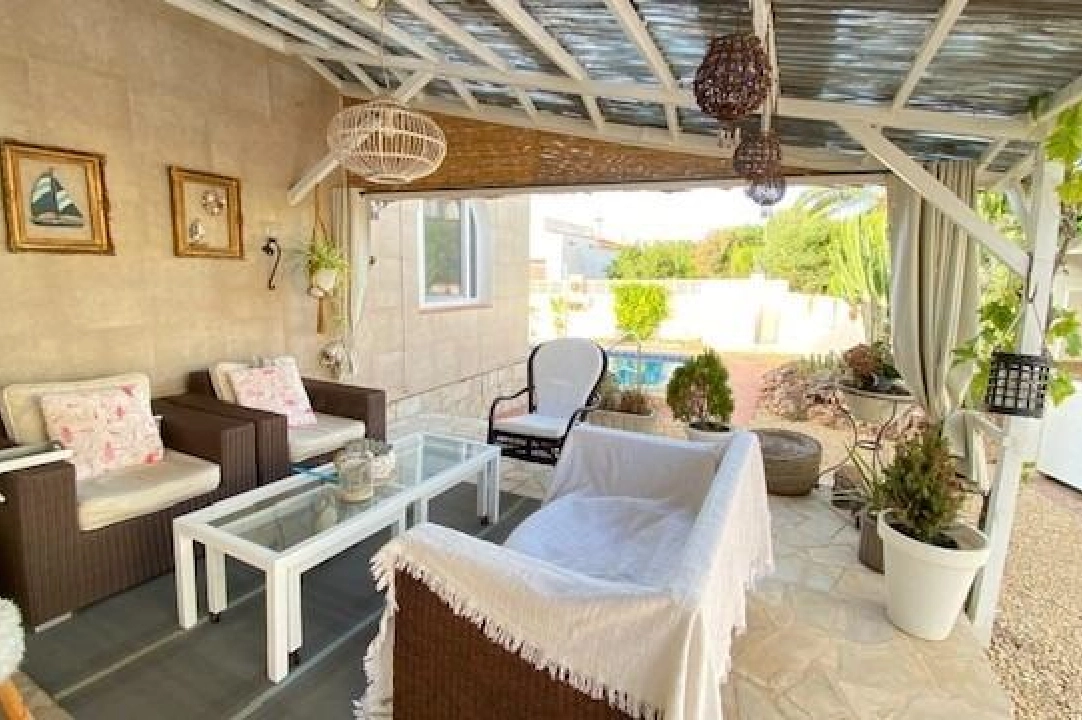 villa en Calpe(Pla roig) en venta, superficie 145 m², aire acondicionado, parcela 800 m², 3 dormitorios, 2 banos, piscina, ref.: COB-3377-10535-9