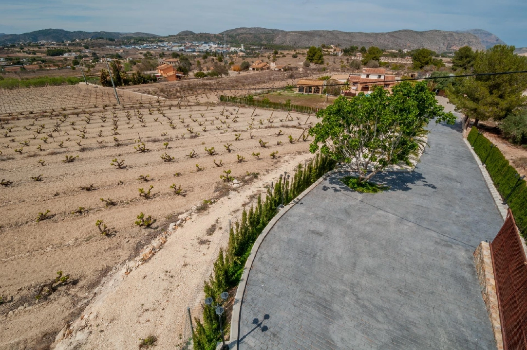 finca en Teulada(Zona de la playa) en venta, superficie 238 m², aire acondicionado, parcela 14129 m², 5 dormitorios, 4 banos, piscina, ref.: COB-3457-10535-33