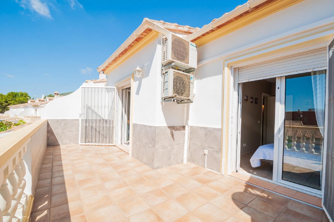 bungalow en Calpe(Garduix) en venta, superficie 110 m², aire acondicionado, 2 dormitorios, 2 banos, piscina, ref.: COB-3468-10535-13