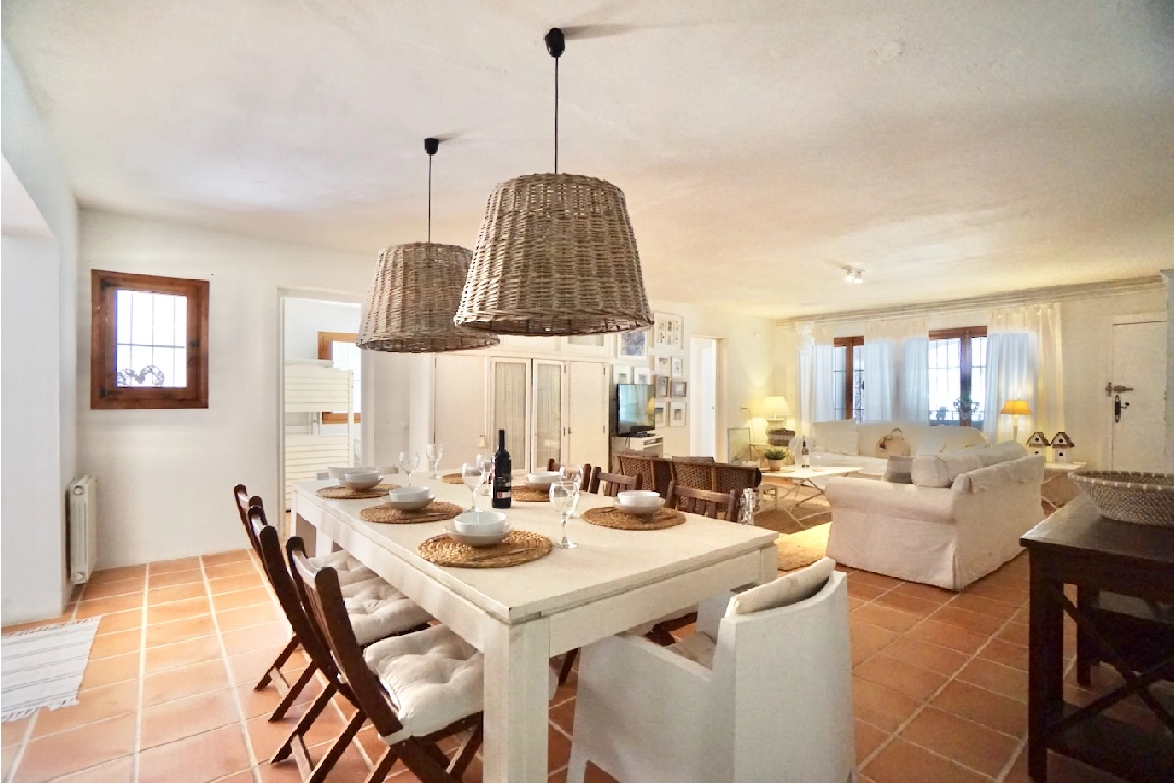 villa en Moraira(Moravit) en venta, superficie 555 m², parcela 1175 m², 7 dormitorios, 5 banos, piscina, ref.: CA-H-1795-AMBE-12