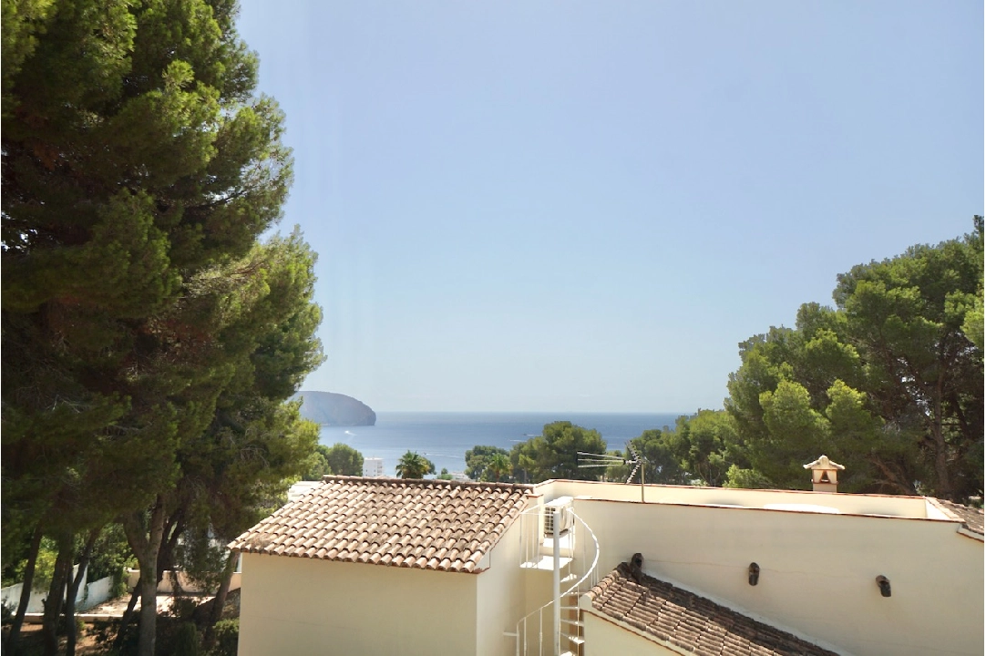 villa en Moraira(Moravit) en venta, superficie 555 m², parcela 1175 m², 7 dormitorios, 5 banos, piscina, ref.: CA-H-1795-AMBE-3