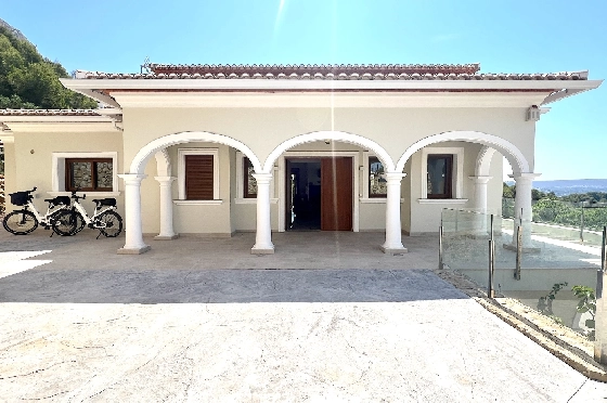 Villa in Javea(Ermita) zu verkaufen, Wohnfläche 400 m², Baujahr 2018, Zustand neuwertig, + Fussbodenheizung, Klimaanlage, Grundstück 1596 m², 3 Schlafzimmer, 2 Badezimmer, Pool, ref.: AS-0624-9
