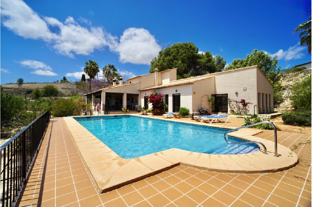 finca en Benissa(Partida Benimarraig) en venta, superficie 385 m², parcela 4815 m², 5 dormitorios, 6 banos, piscina, ref.: CA-F-1785-AMBE-1