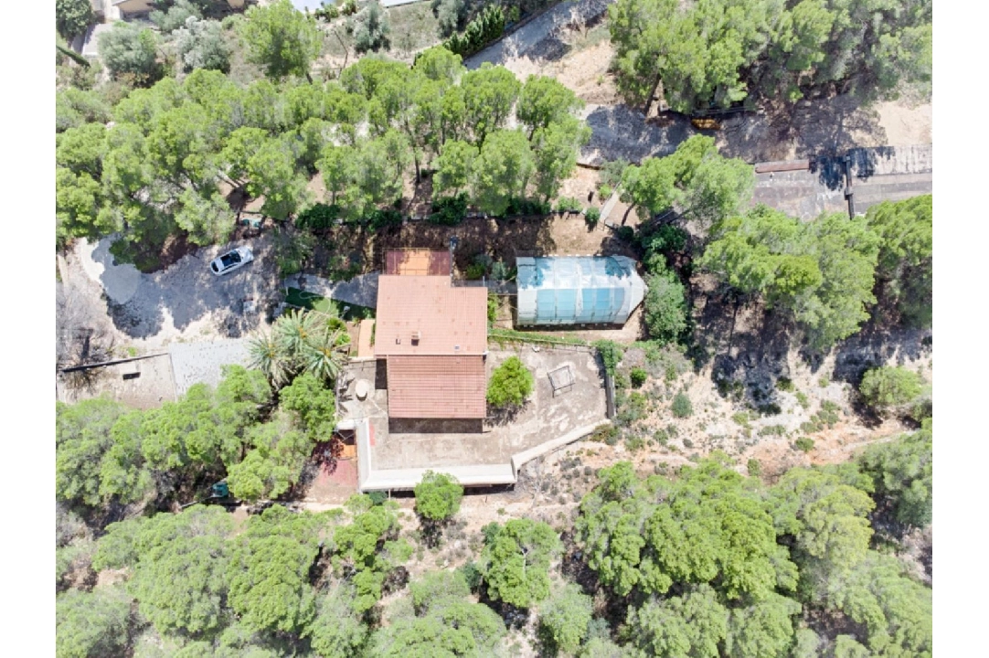 finca en Relleu en venta, superficie 174 m², ano de construccion 1990, aire acondicionado, parcela 26000 m², 4 dormitorios, 1 banos, piscina, ref.: AM-12046DA-7