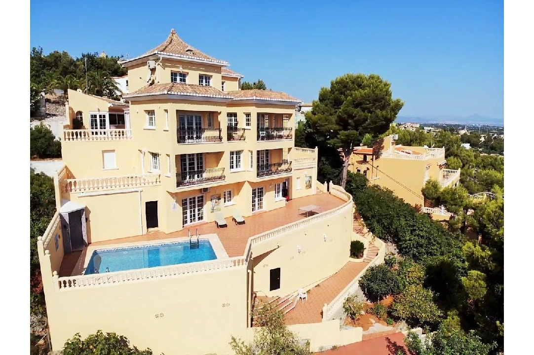 villa en Denia en venta, superficie 319 m², aire acondicionado, parcela 900 m², 6 dormitorios, 4 banos, piscina, ref.: AM-12170DA-1