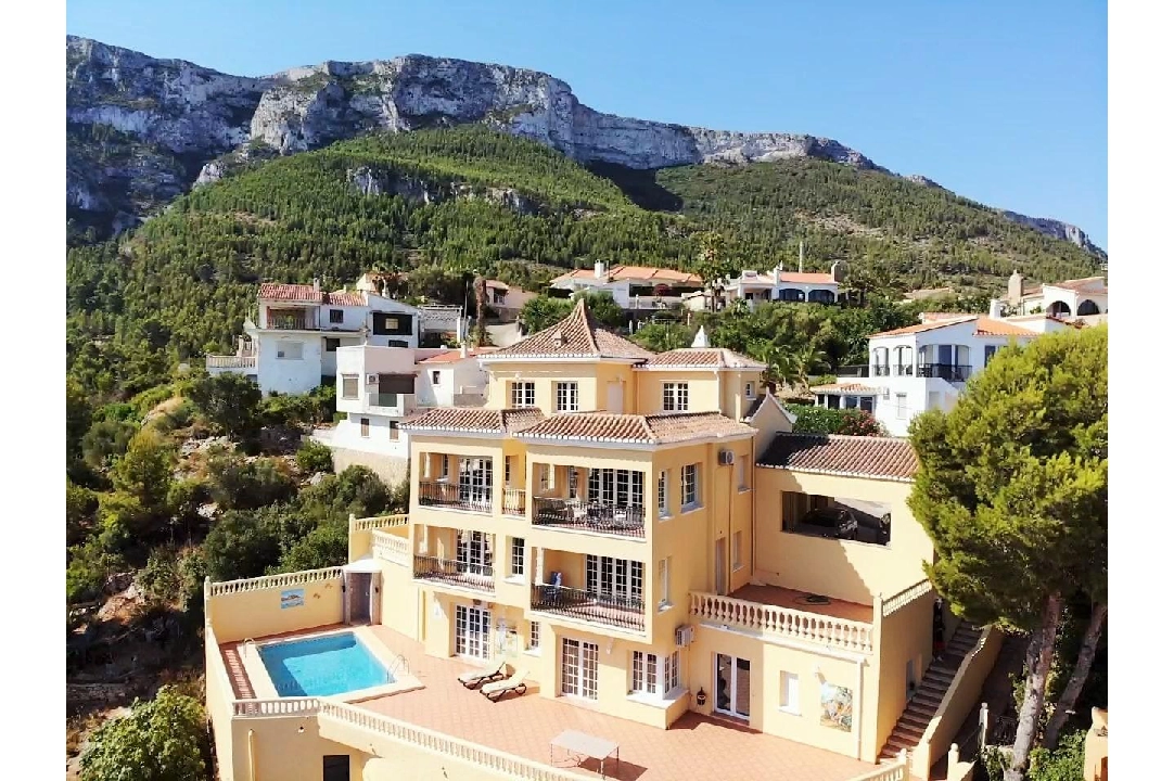 villa en Denia en venta, superficie 319 m², aire acondicionado, parcela 900 m², 6 dormitorios, 4 banos, piscina, ref.: AM-12170DA-8