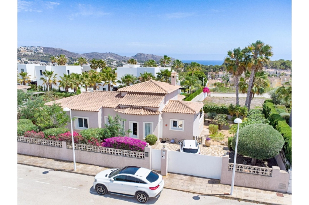 villa en Moraira en venta, superficie 132 m², ano de construccion 2006, aire acondicionado, parcela 803 m², 3 dormitorios, 2 banos, piscina, ref.: AM-12189DR-7