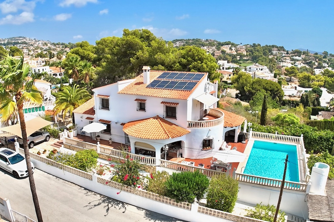 villa en Benissa(Baladrar) en venta, superficie 290 m², aire acondicionado, parcela 841 m², 5 dormitorios, 4 banos, piscina, ref.: CA-H-1801-AMBE-12