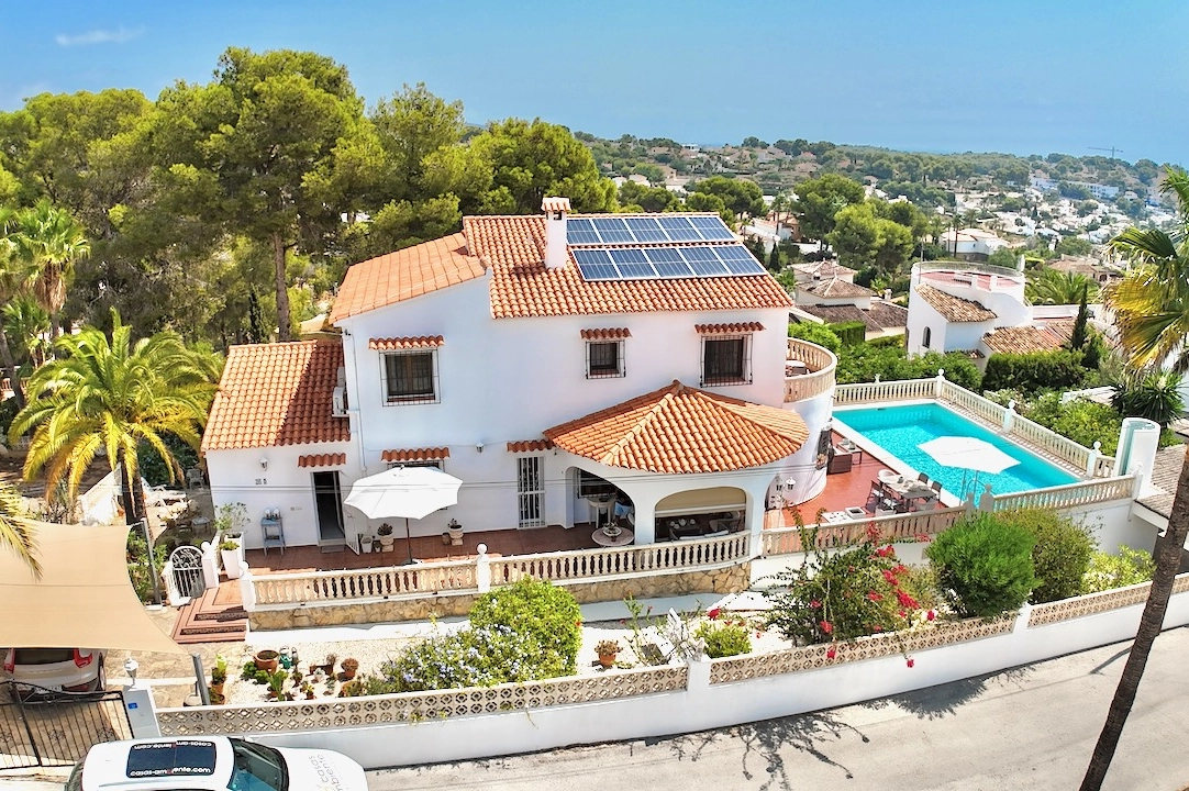 villa en Benissa(Baladrar) en venta, superficie 290 m², aire acondicionado, parcela 841 m², 5 dormitorios, 4 banos, piscina, ref.: CA-H-1801-AMBE-13