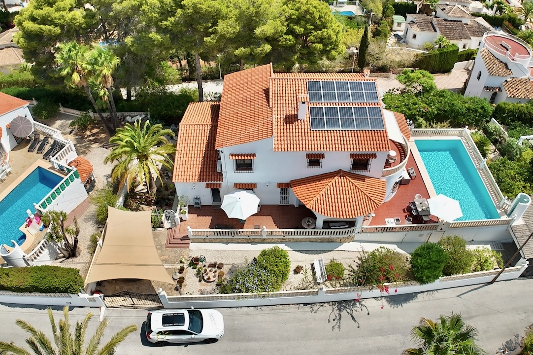 villa en Benissa(Baladrar) en venta, superficie 290 m², aire acondicionado, parcela 841 m², 5 dormitorios, 4 banos, piscina, ref.: CA-H-1801-AMBE-14