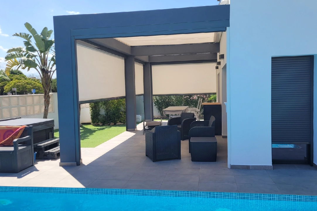 villa en Els Poblets en venta, superficie 158 m², ano de construccion 2018, estado mint, + KLIMA, aire acondicionado, parcela 500 m², 3 dormitorios, 2 banos, piscina, ref.: MG-0824-7