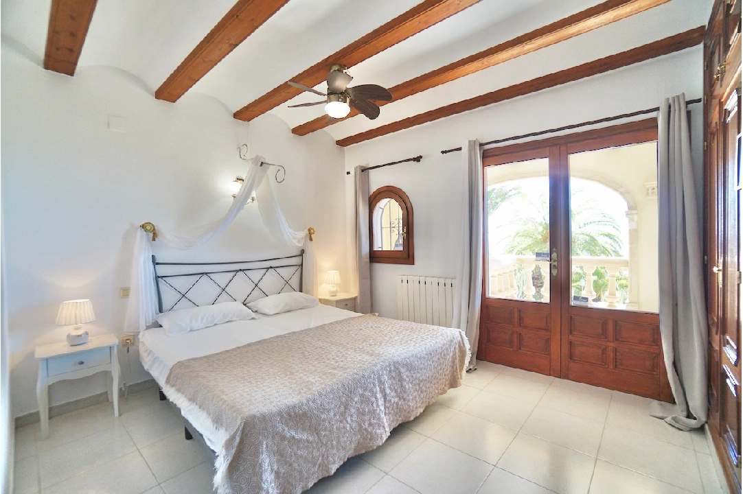 villa en Benitachell(La Cumbre del Sol) en venta, superficie 340 m², parcela 994 m², 5 dormitorios, 5 banos, piscina, ref.: CA-H-1677-AMB-12