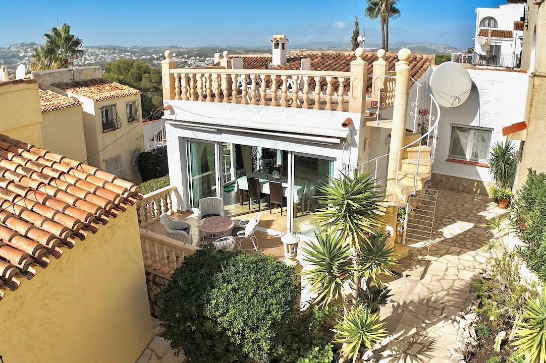 casa de pueblo en Moraira(Arnella) en venta, superficie 112 m², aire acondicionado, 2 dormitorios, 2 banos, piscina, ref.: CA-B-1829-AMBE-37