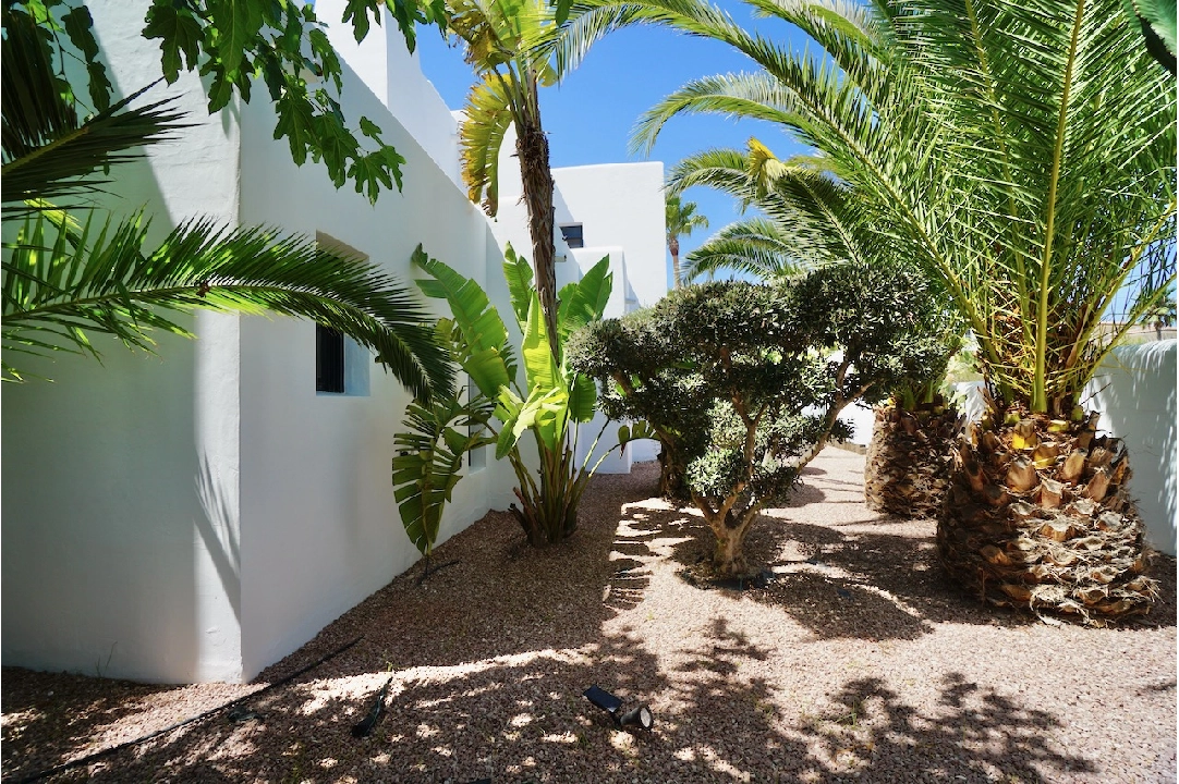 villa en Moraira(Camarrocha) en venta, superficie 261 m², aire acondicionado, parcela 831 m², 3 dormitorios, 3 banos, piscina, ref.: CA-H-1670-AMB-4