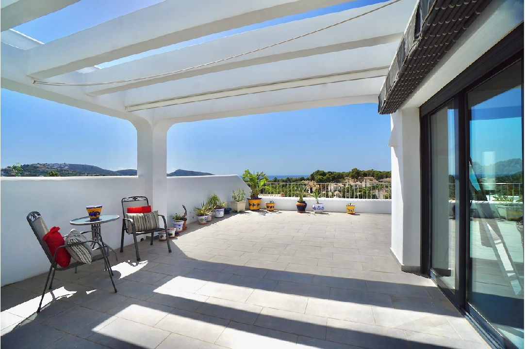 villa en Moraira(Camarrocha) en venta, superficie 261 m², aire acondicionado, parcela 831 m², 3 dormitorios, 3 banos, piscina, ref.: CA-H-1670-AMB-46