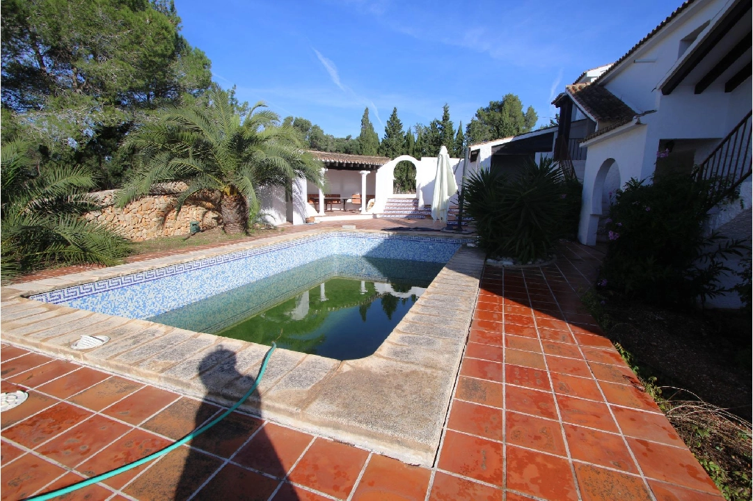 finca en Benissa(Canor) en venta, superficie 960 m², parcela 15000 m², 15 dormitorios, 14 banos, piscina, ref.: COB-3322-10535-34