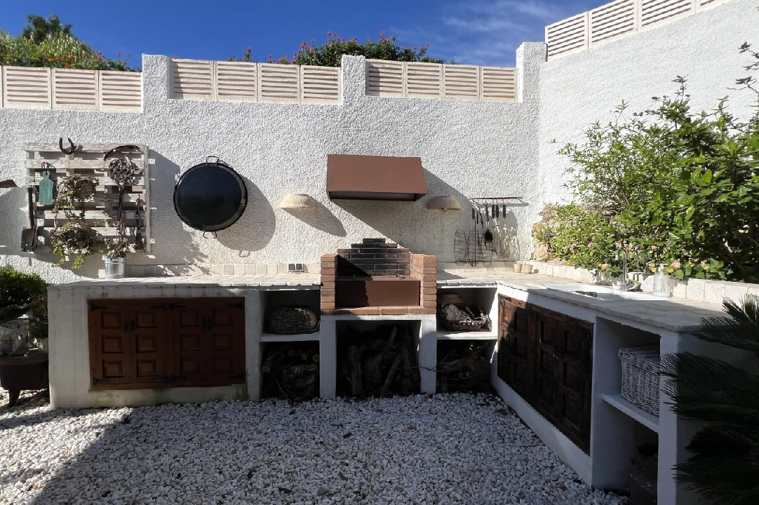 villa en Denia(Florida) en venta, superficie 182 m², ano de construccion 1980, + KLIMA, aire acondicionado, parcela 595 m², 3 dormitorios, 2 banos, piscina, ref.: SC-T1024-22