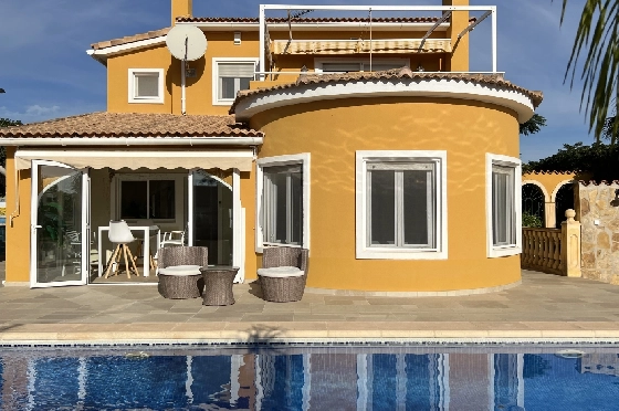 villa-in-Gata-de-Gorgos-Monte-Pedreguer-for-holiday-rental-T-0624-2.webp