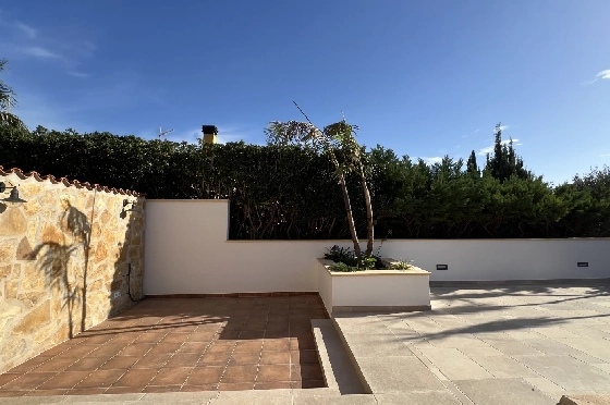 Villa in Gata de Gorgos(Monte Pedreguer) zur Ferienvermietung, Wohnfläche 180 m², Baujahr 2006, + Ofen, Klimaanlage, Grundstück 600 m², 3 Schlafzimmer, 3 Badezimmer, Pool, ref.: T-0624-36