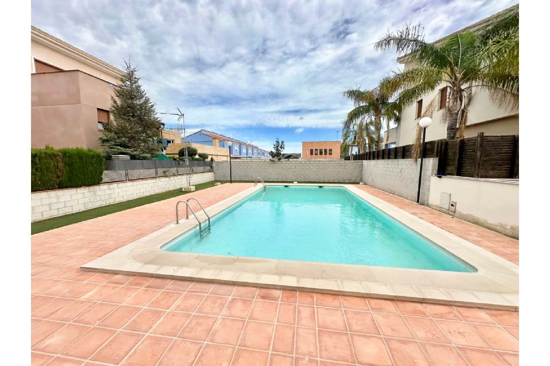 adosado en Gandia en venta, superficie 310 m², ano de construccion 2008, + KLIMA, aire acondicionado, 4 dormitorios, 3 banos, piscina, ref.: O-V92614-22