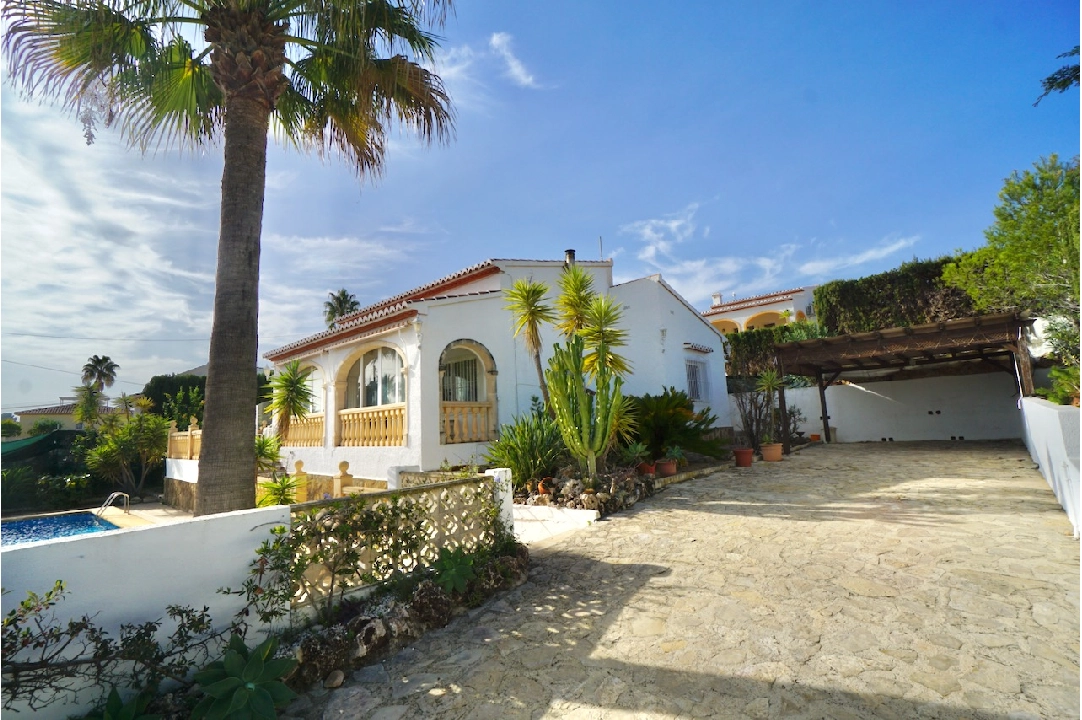 villa en Benitachell(Les Fonts) en venta, superficie 132 m², parcela 672 m², 3 dormitorios, 2 banos, piscina, ref.: CA-H-1844-AMBE-32