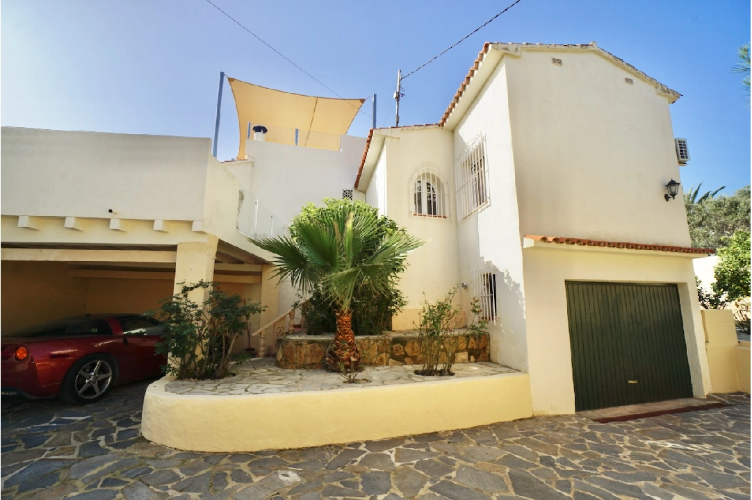 villa en Benissa(Montemar) en venta, superficie 165 m², parcela 823 m², 3 dormitorios, 2 banos, piscina, ref.: CA-H-1845-AMB-13