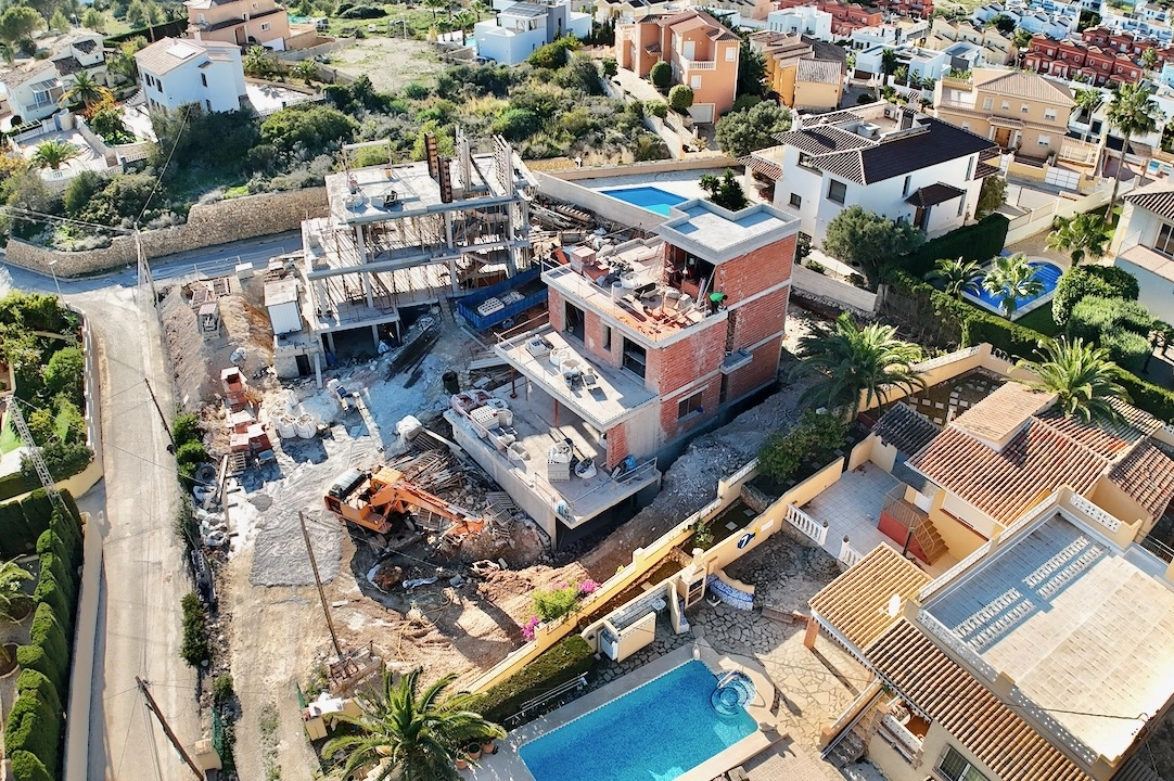 villa en Calpe(Ortembach) en venta, superficie 350 m², aire acondicionado, parcela 792 m², 4 dormitorios, 4 banos, piscina, ref.: CA-H-1849-AMBE-14