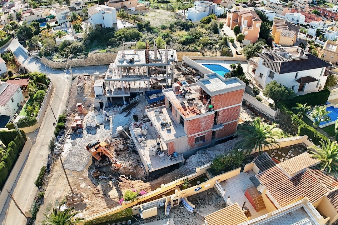 villa en Calpe(Ortembach) en venta, superficie 350 m², aire acondicionado, parcela 792 m², 4 dormitorios, 4 banos, piscina, ref.: CA-H-1849-AMBE-16