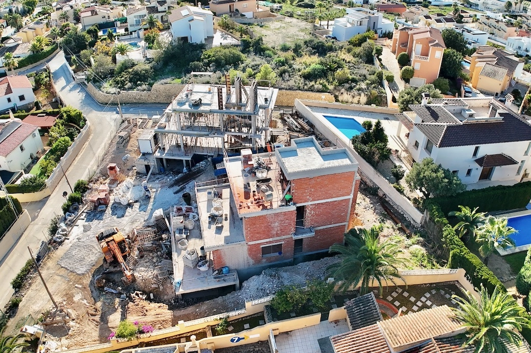 villa en Calpe(Ortembach) en venta, superficie 350 m², aire acondicionado, parcela 792 m², 4 dormitorios, 4 banos, piscina, ref.: CA-H-1849-AMBE-17