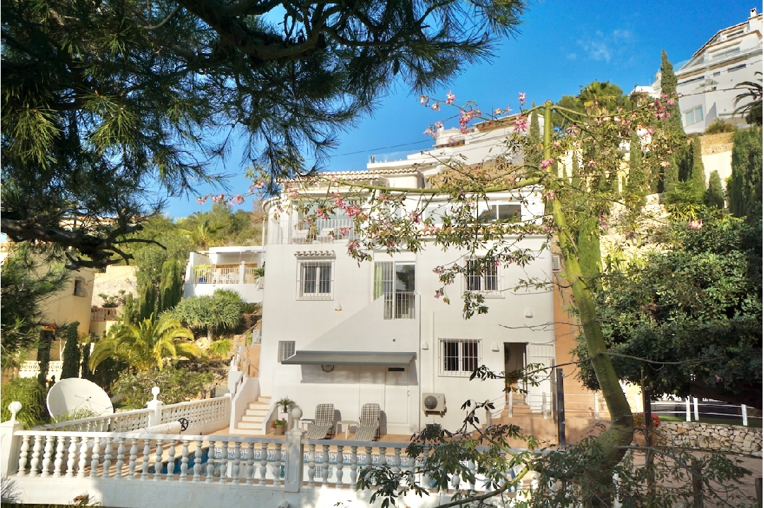 villa en Moraira(Arnella) en venta, superficie 248 m², aire acondicionado, parcela 958 m², 5 dormitorios, 3 banos, piscina, ref.: CA-H-1854-AMB-3