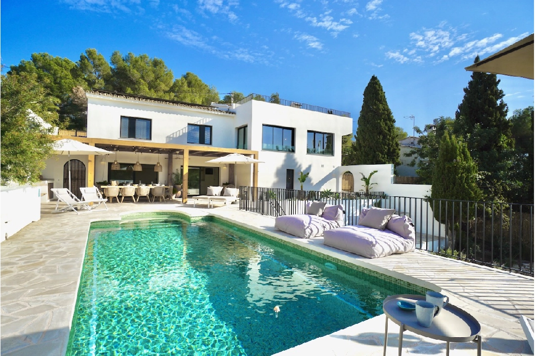 villa en Moraira(Arnella) en venta, superficie 270 m², aire acondicionado, parcela 1099 m², 5 dormitorios, 4 banos, piscina, ref.: CA-H-1852-AMBEI-10