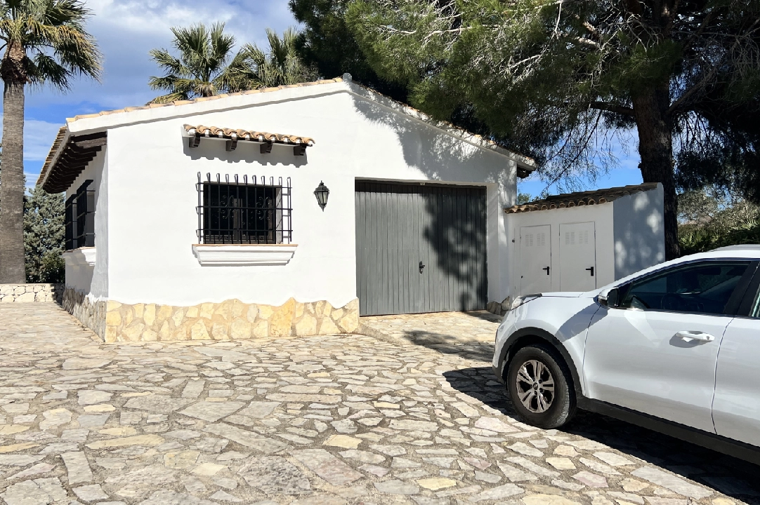 villa en Pego-Monte Pego en venta, superficie 310 m², ano de construccion 1988, + calefaccion central, aire acondicionado, parcela 3370 m², 4 dormitorios, 4 banos, piscina, ref.: JS-0425-30