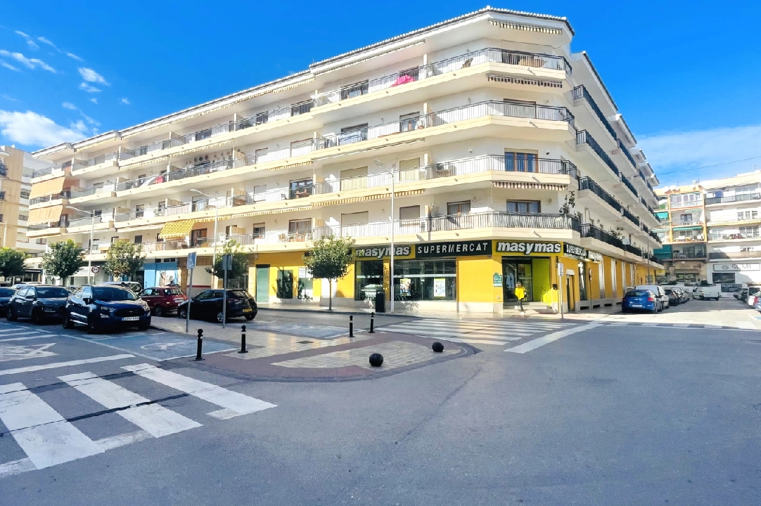 apartamento en Javea(Puerto) en venta, superficie 126 m², ano de construccion 1982, aire acondicionado, 4 dormitorios, 2 banos, ref.: JS-0525-1