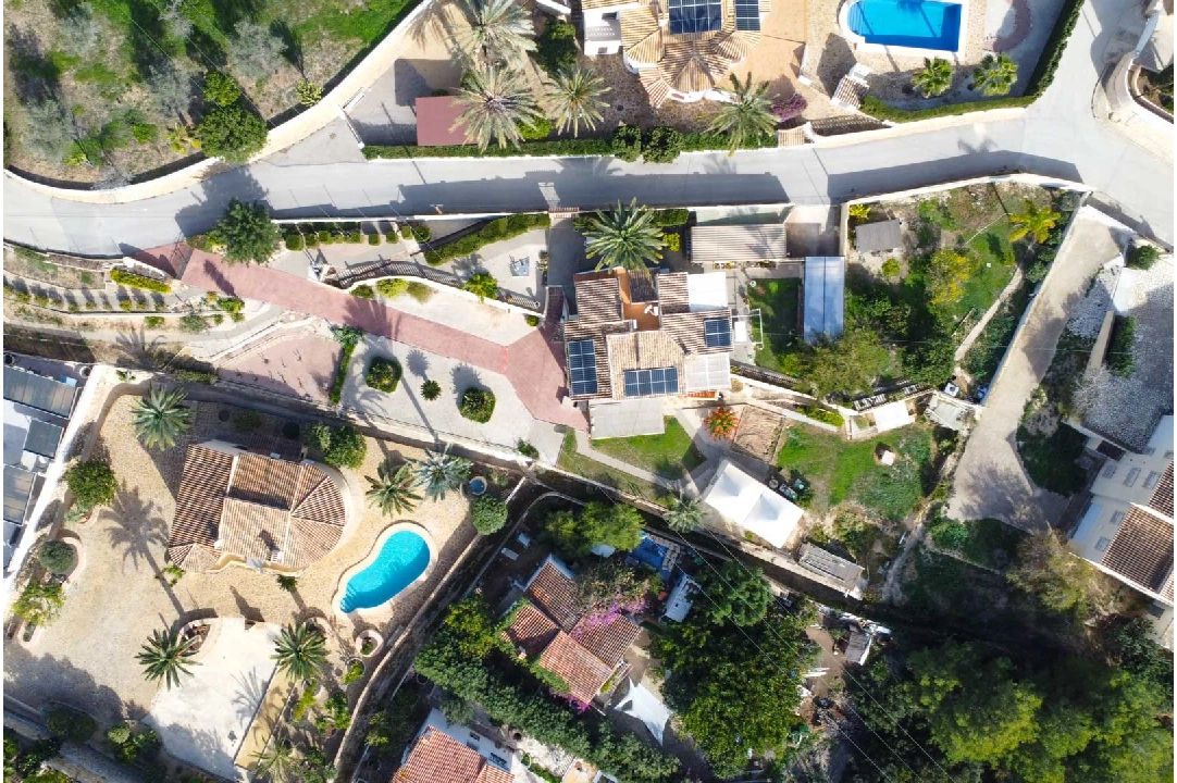 villa en Benissa(La Fustera) en venta, superficie 171 m², ano de construccion 1975, aire acondicionado, parcela 2095 m², 3 dormitorios, 2 banos, piscina, ref.: BP-C4XY4471BEN-2