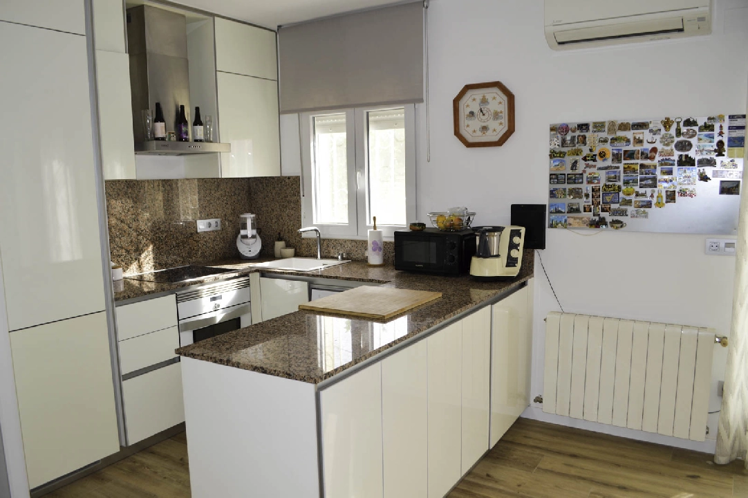 villa en Denia en venta, superficie 121 m², aire acondicionado, parcela 623 m², 4 dormitorios, 2 banos, piscina, ref.: CO-C25935-25